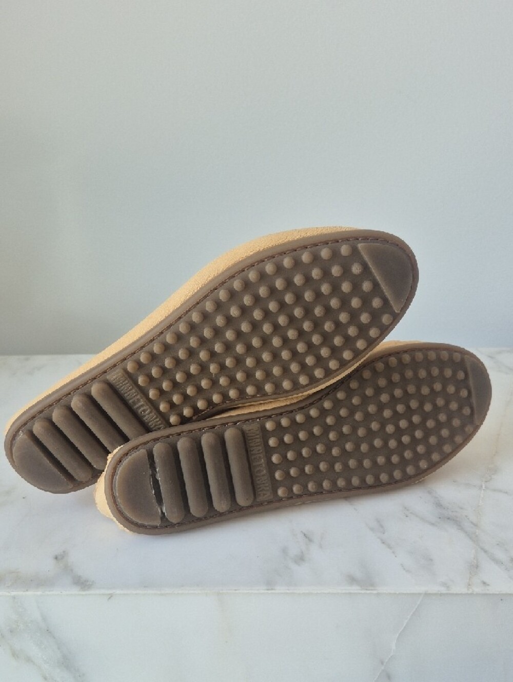 Minnetonka Tan Kilty Fringe Leather Moccasins - Picture 5 of 6